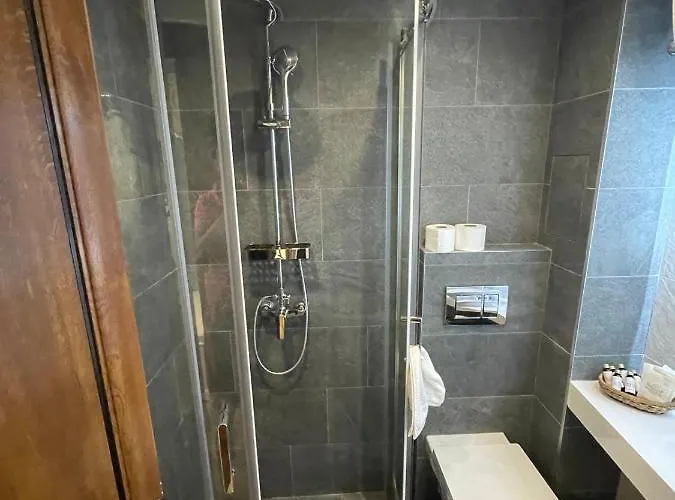 Petar Aparts Apartment *